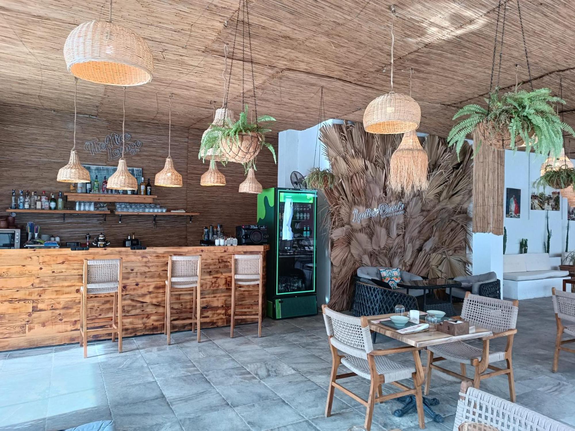 Ladies Beach Suite Hotel (Adults Only) Kusadası Esterno foto