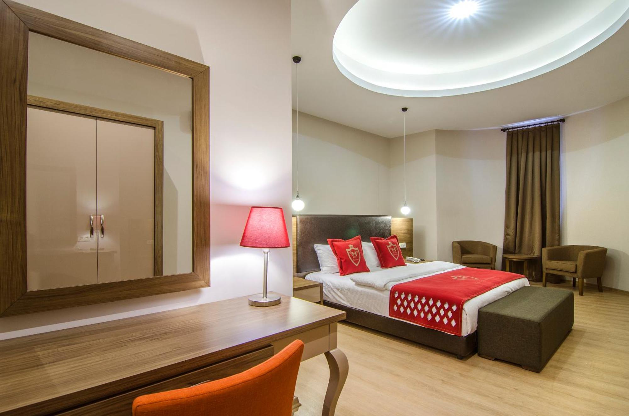 Ladies Beach Suite Hotel (Adults Only) Kusadası Esterno foto
