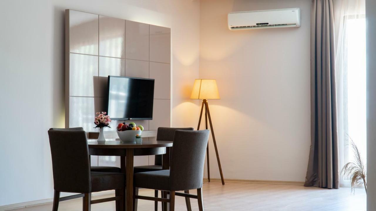 Ladies Beach Suite Hotel (Adults Only) Kusadası Esterno foto