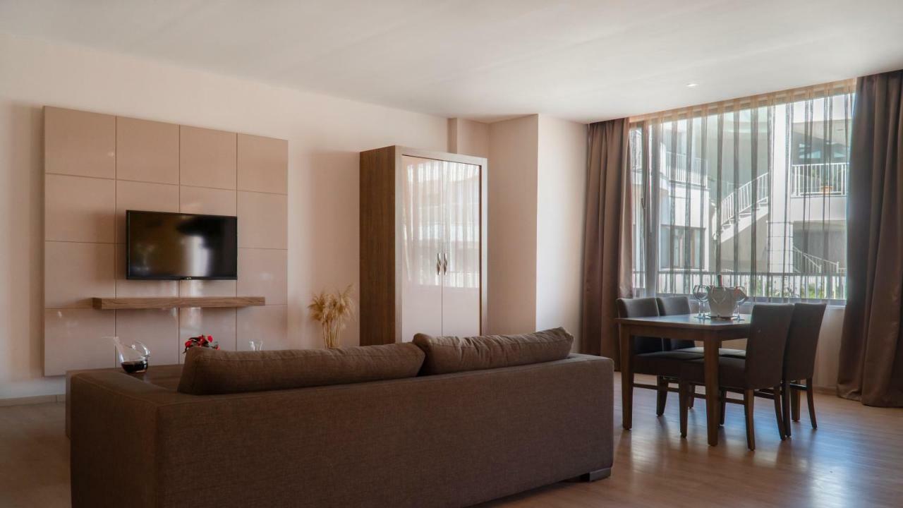 Ladies Beach Suite Hotel (Adults Only) Kusadası Esterno foto